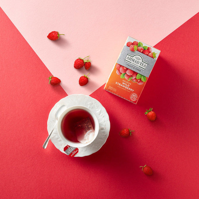 Wild Strawberry 20 Teabags - Lifestyle image