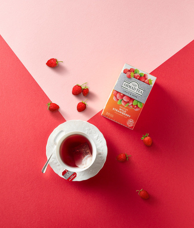 Wild Strawberry 20 Teabags - Lifestyle image