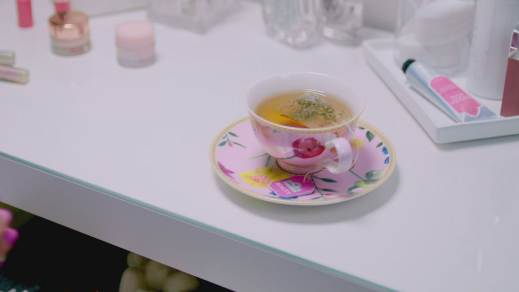 Peach, Carob & Rose Petals "Beauty" Infusion 20 Teabags - Lifestyle video